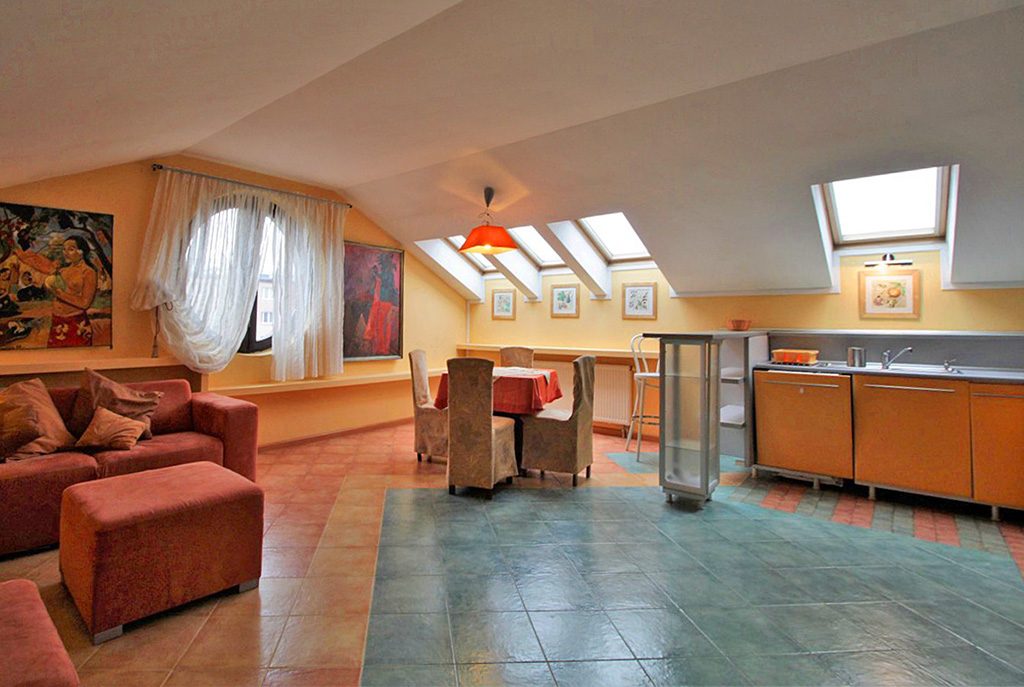 nowoczesne wnętrze salonu w ekskluzywnym apartamencie do sprzedaży w Krakowie