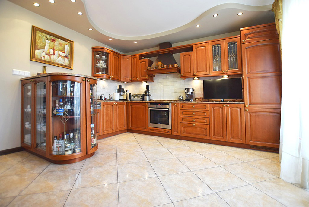 nowoczesna kuchnia w ekskluzywnym apartamencie do sprzedaży w Białymstoku