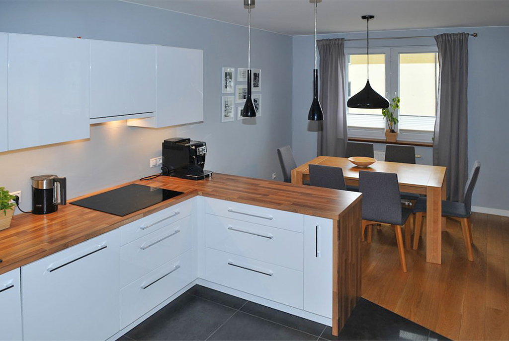 nowoczesny aneks kuchenny w ekskluzywnym apartamencie do sprzedaży w Szczecinie