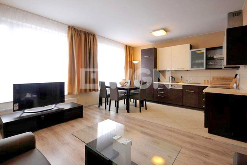 przestronne wnętrze ekskluzywnego apartamentu do wynajęcia w Szczecinie