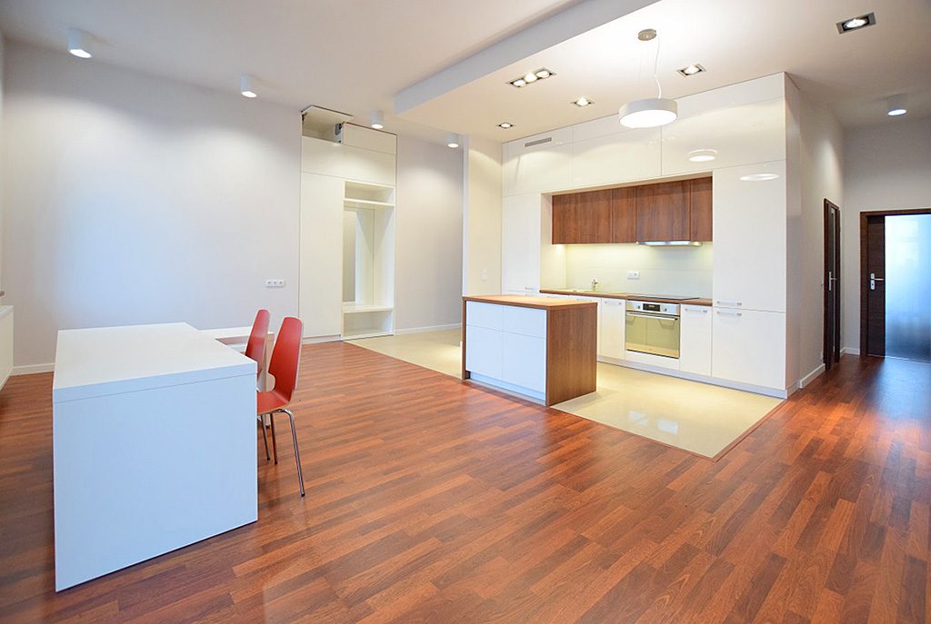 nowoczesne i przestronne wnętrze ekskluzywnego apartamentu do wynajęcia w Suwałkach