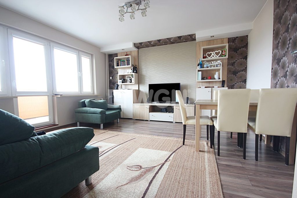 komfortowy salon w ekskluzywnym apartamencie do wynajęcia w Szczecinie