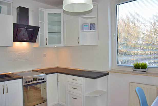 umeblowana kuchnia w ekskluzywnym apartamencie w Słupsku na wynajem