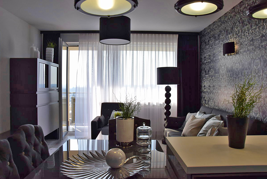 widok na salon w luksusowym apartamencie do wynajmu w Słupsku