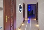 widok na przedpokój w luksusowym apartamencie w okolicach Zielonej Góry na sprzedaż