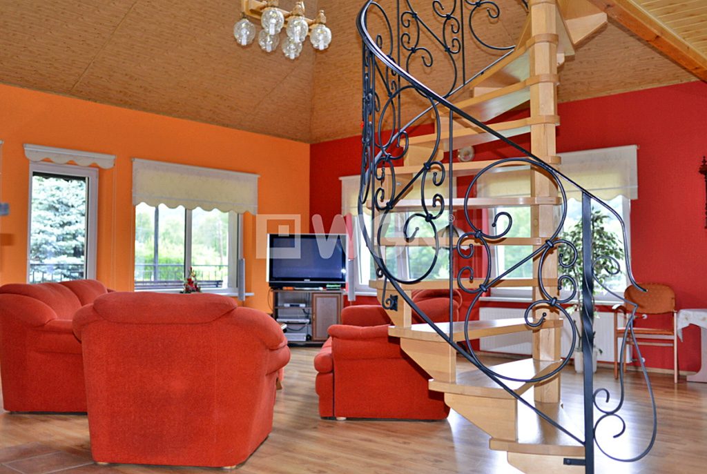 wytworne wnętrze ekskluzywnej willi do sprzedaży w okolicach Kłodzka