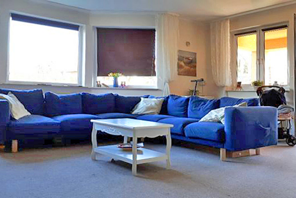 komfortowy salon w ekskluzywnej willi do wynajmu w Szczecinie