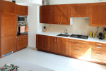 nowoczesna, umeblowana kuchnia w luksusowym apartamencie do sprzedaży w Katowicach