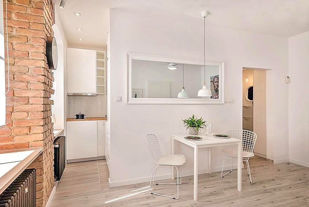 komfortowa jadalnia w ekskluzywnym apartamencie do sprzedaży w Szczecinie