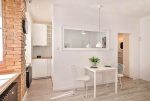 komfortowa jadalnia w ekskluzywnym apartamencie do sprzedaży w Szczecinie
