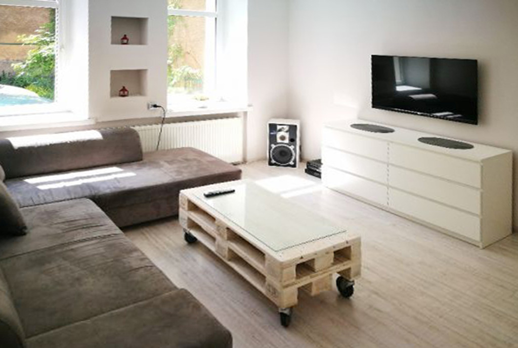 nowoczesny salon w ekskluzywnym apartamencie do sprzedaży w Szczecinie