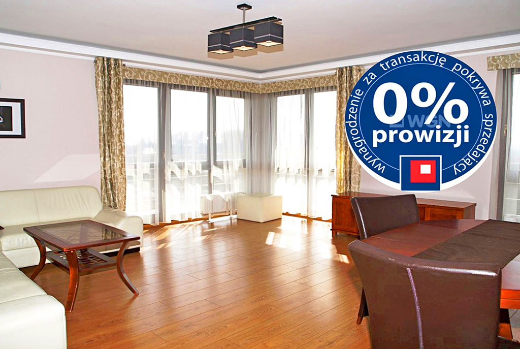przestronny, komfortowy salon w ekskluzywnym apartamencie do sprzedaży w Szczecinie