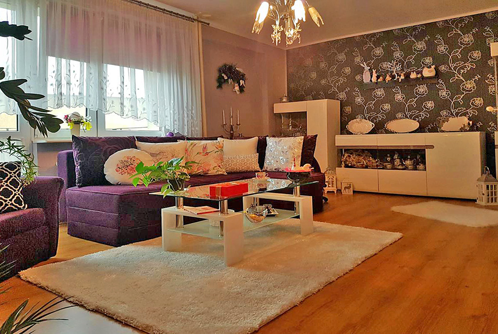 komfortowy salon w ekskluzywnym apartamencie do sprzedaży w Tczewie