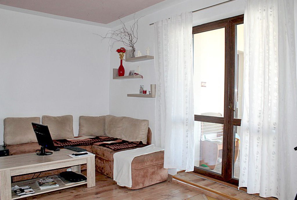 fragment komfortowego salonu w ekskluzywnym apartamencie do sprzedaży w Tczewie