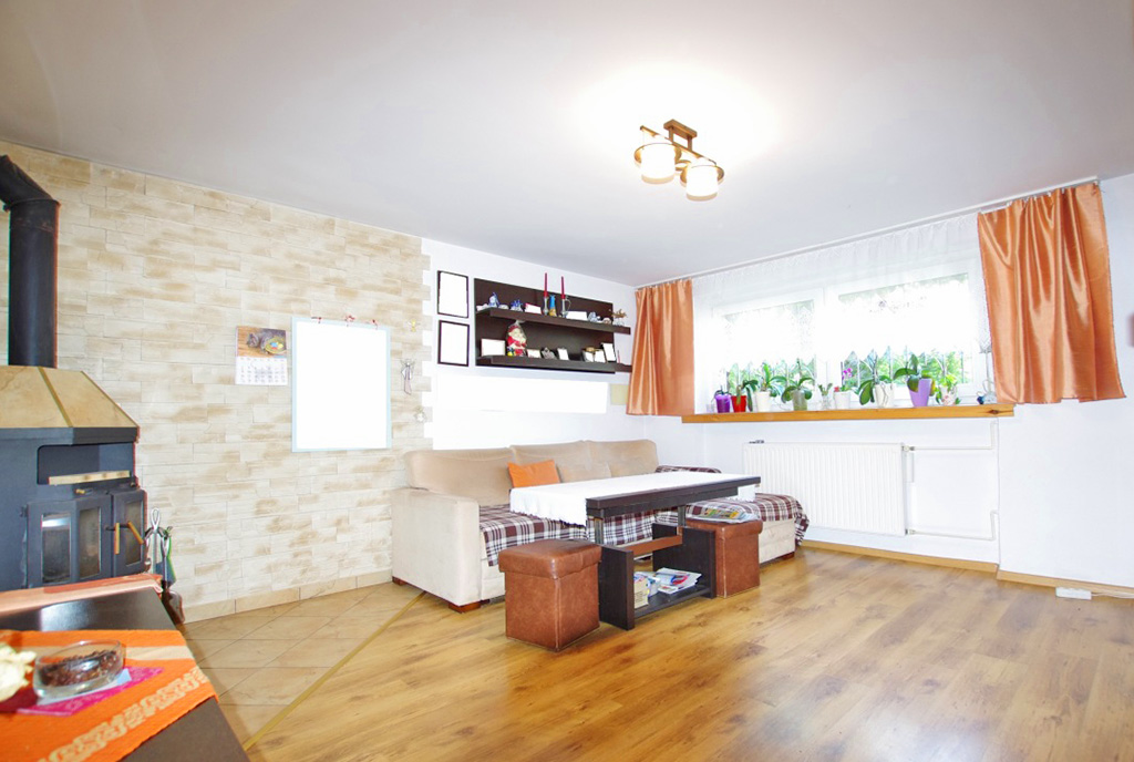 widok na komfortowe wnętrze luksusowego apartamentu do sprzedaży w okolicach Legnicy