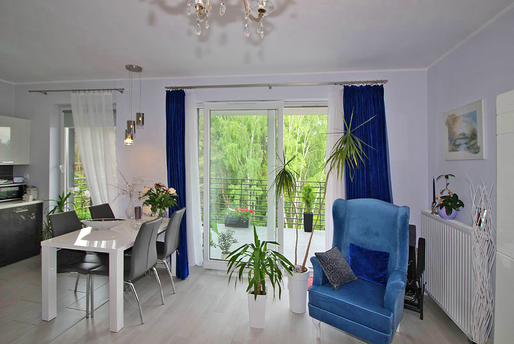 fragment komfortowego salonu w luksusowym apartamencie do sprzedaży w Łodzi