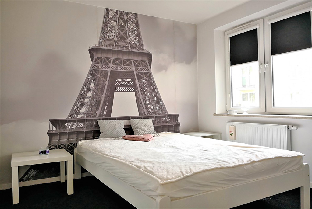 elegancka, zaciszna sypialnia w luksusowym apartamencie w Krakowie na wynajem