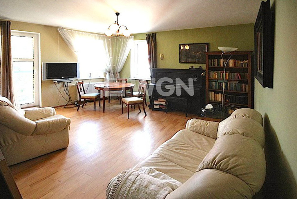 wytworny salon w ekskluzywnym apartamencie do wynajęcia w Szczecinie