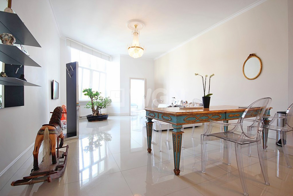 widok na salon w luksusowym apartamencie do wynajmu w Szczecinie