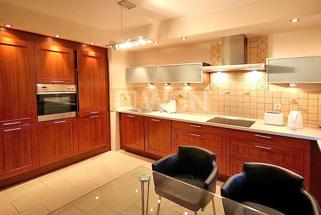 nowoczesny aneks kuchenny w luksusowym apartamencie do wynajmu w Szczecinie