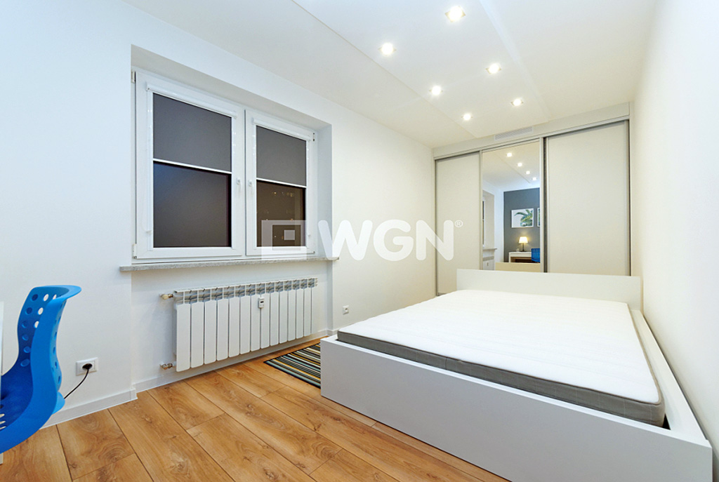 fragment eleganckiej sypialni w luksusowym apartamencie w Tarnowie na wynajem