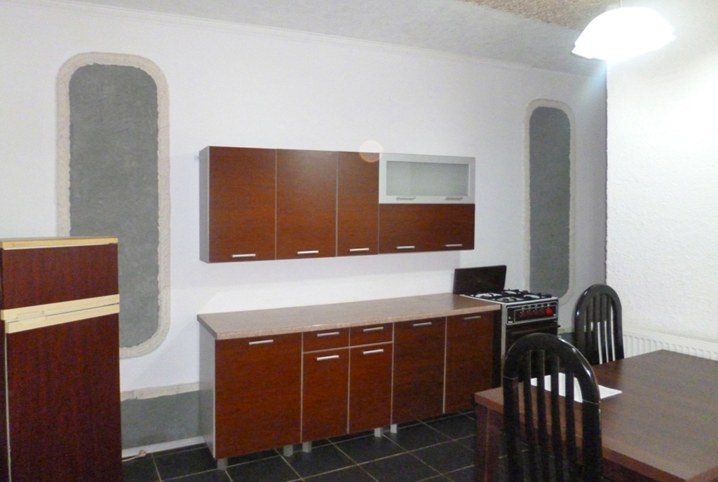 umeblowana częściowo kuchnia w luksusowym apartamencie do wynajmu w okolicach Kępna