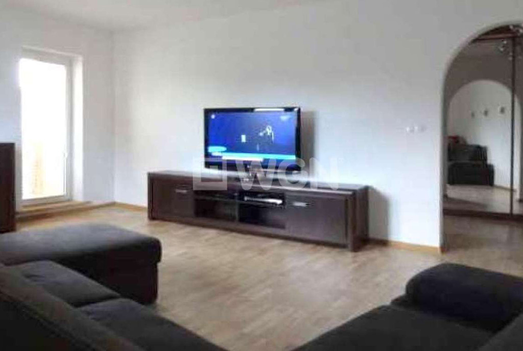 nowoczesny salon w ekskluzywnym apartamencie do wynajęcia w Szczecinie