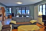 fragment wytwornego, stylowego salonu w luksusowym apartamencie w okolicach Legnicy na sprzerdaż