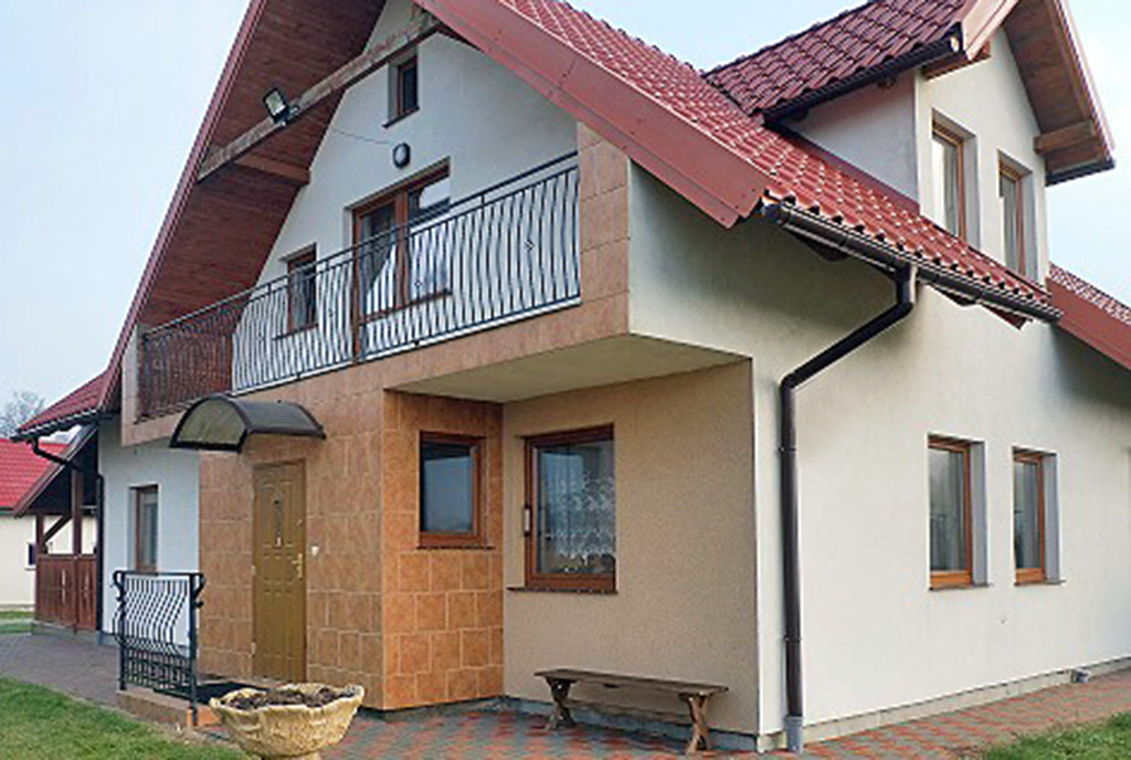 front ekskluzywnej willi do sprzedaży na Mazurach