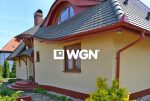 front komfortowej willi do sprzedaży w Bolesławcu