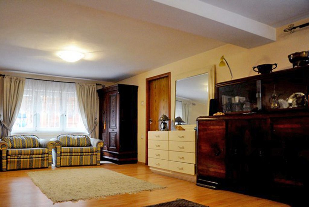 luksusowy salon w ekskluzywnej willi do sprzedaży w Chrzanowie