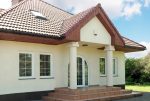 reprezentacyjne wejście do ekskluzywnej willi do sprzedaży w Gorzowie Wielkopolskim