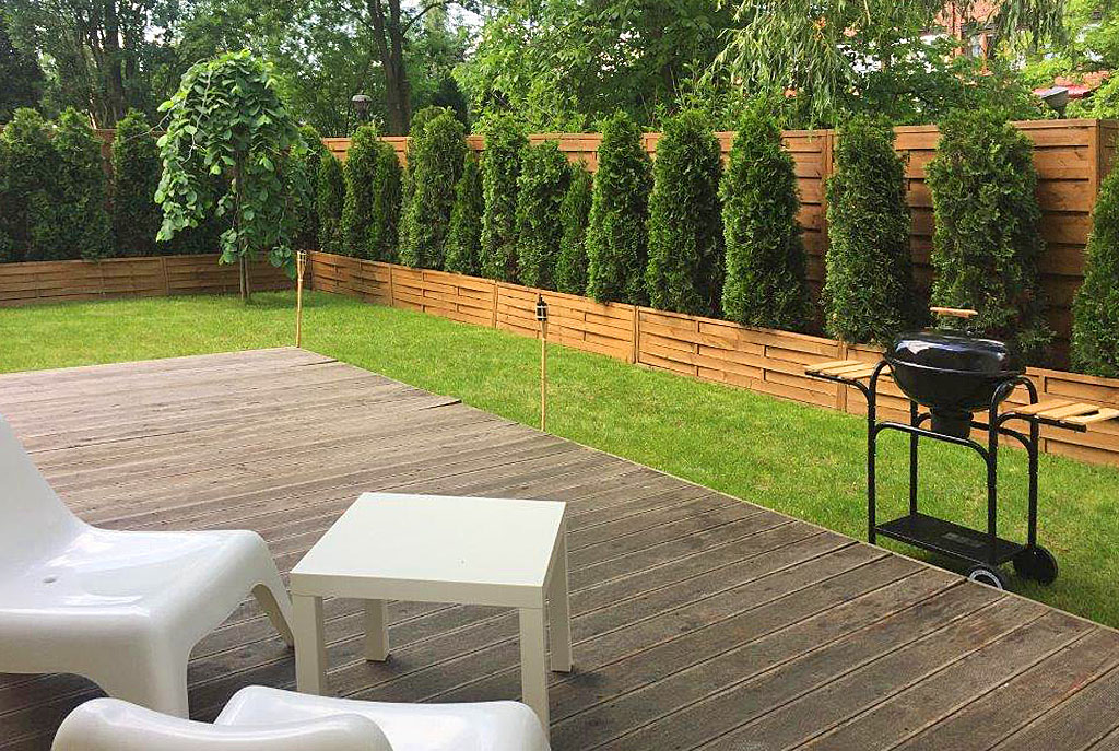widok na fragment tarasu przy luksusowym apartamencie w Katowicach na sprzedaż