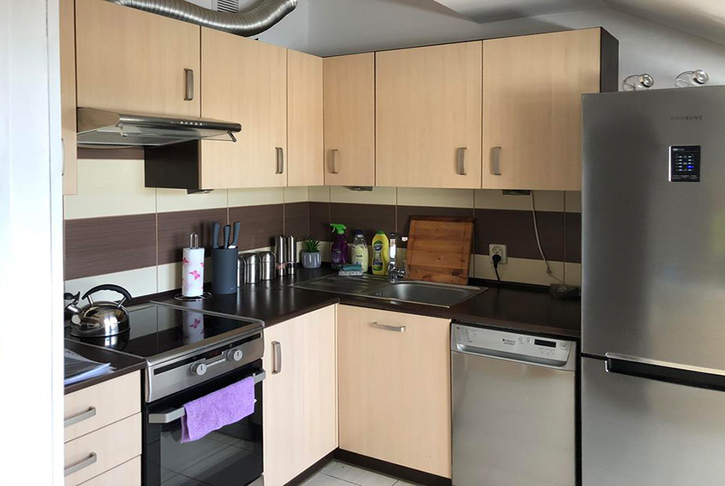 umeblowana w nowoczesnym designie kuchnia w luksusowym apartamencie w Szczecinie na sprzedaż
