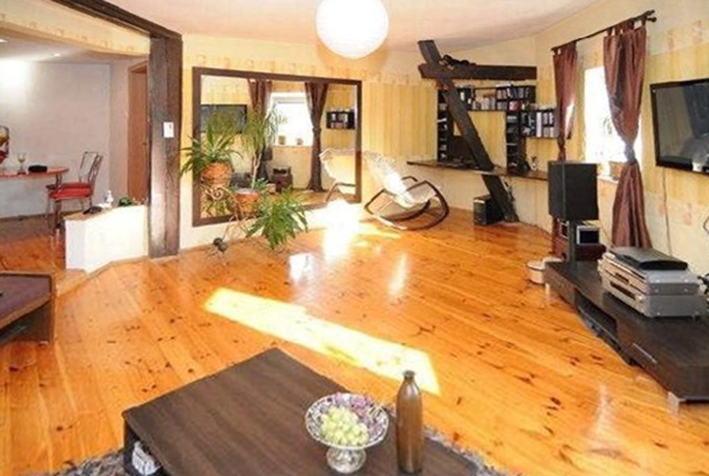 przestronne wnętrze ekskluzywnego apartamentu do sprzedaży w Szczecinie