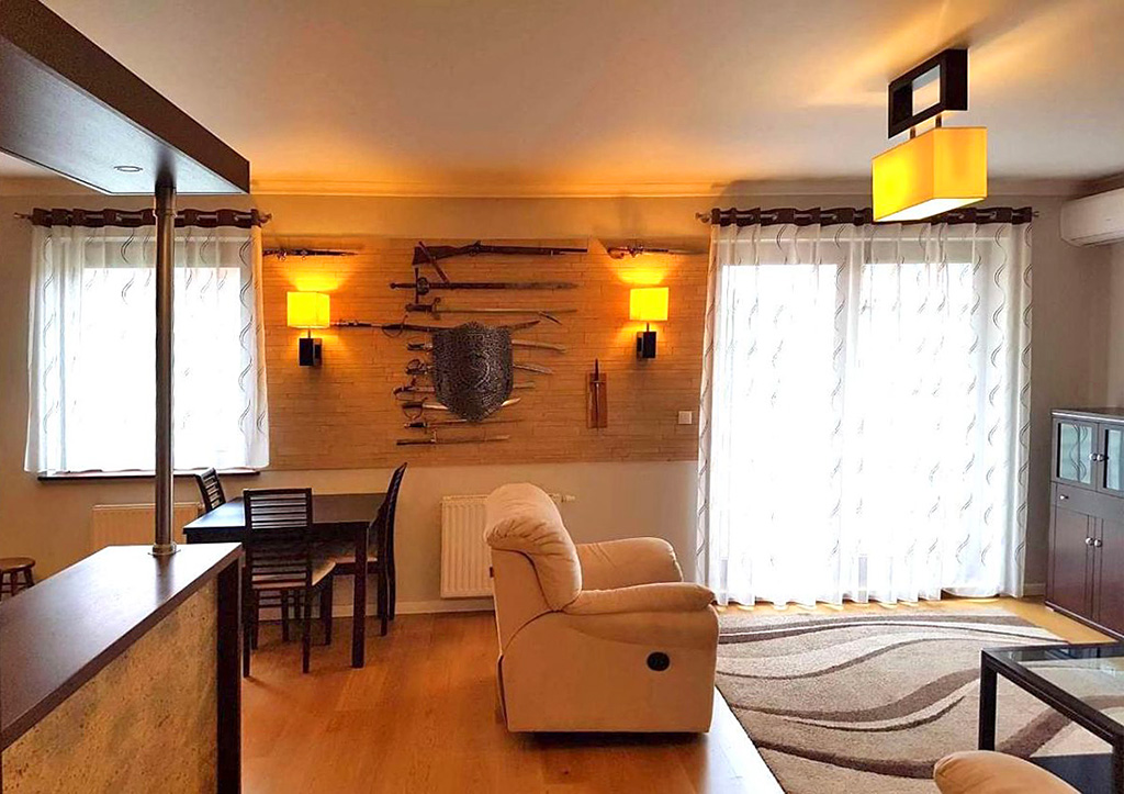 zdjęcie prezentuje stylowy salon w ekskluzywnym apartamencie do wynajmu w Szczecinie