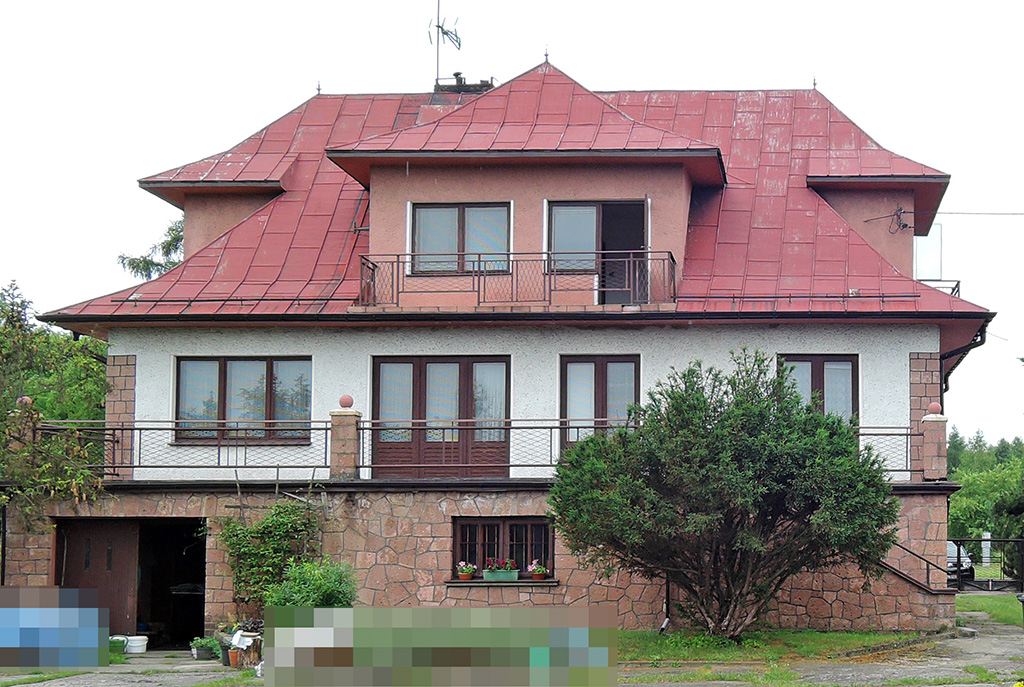 widok od strony ogrodu na ekskluzywną willę do sprzedaży w okolicach Częstochowy