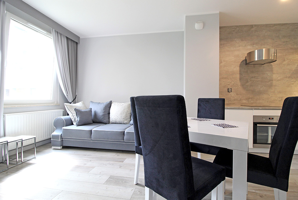 widok na salon w całej okazałości w luksusowym apartamencie w Krakowie na sprzedaż