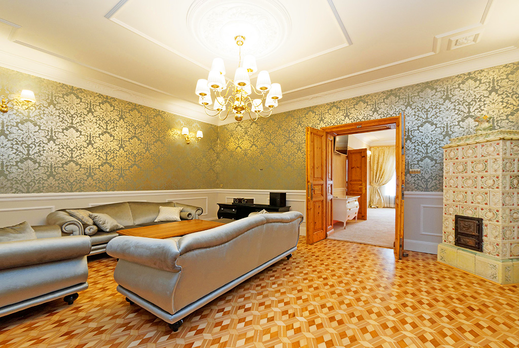 wytworny i elegancki salon w ekskluzywnym apartamencie do wynajęcia w Tarnowie
