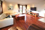 fragment komfortowego i prestiżowego salonu w luksusowym apartamencie w Szczecinie na wynajem
