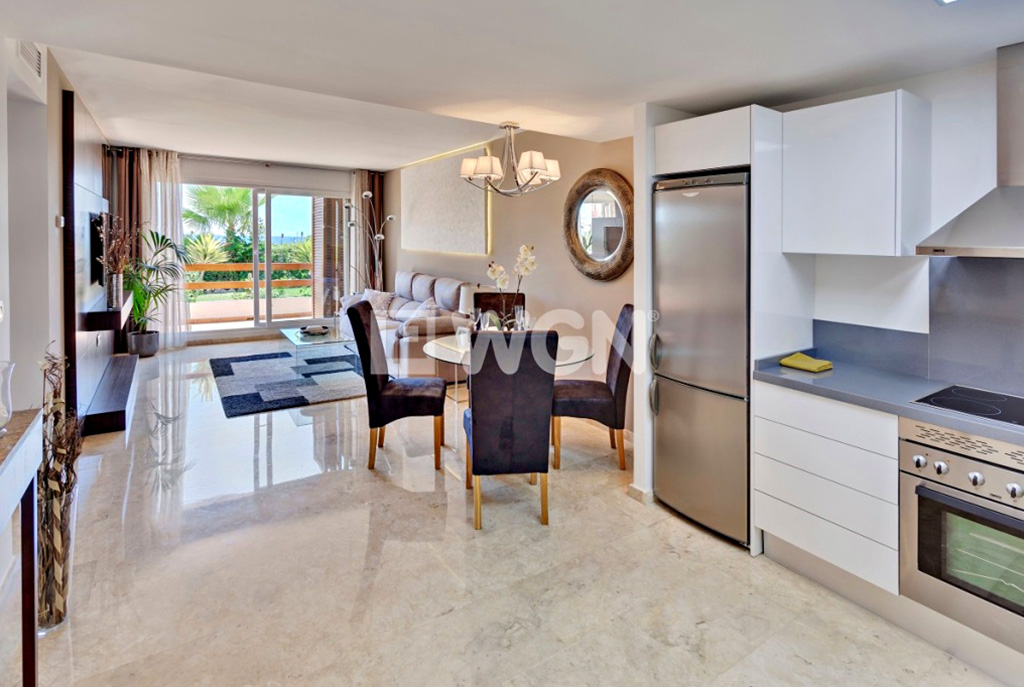 widok na aneks kuchenny w luksusowym apartamencie do sprzedąży w Costa Blanca (Hiszpania)