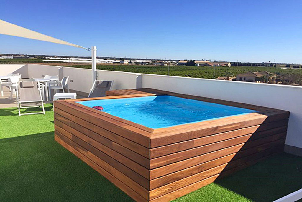 basen / jaccuzzi na tarasie ekskluzywnego apartamentu w Hiszpanii (Pilar de la Horadada na sprzedaż