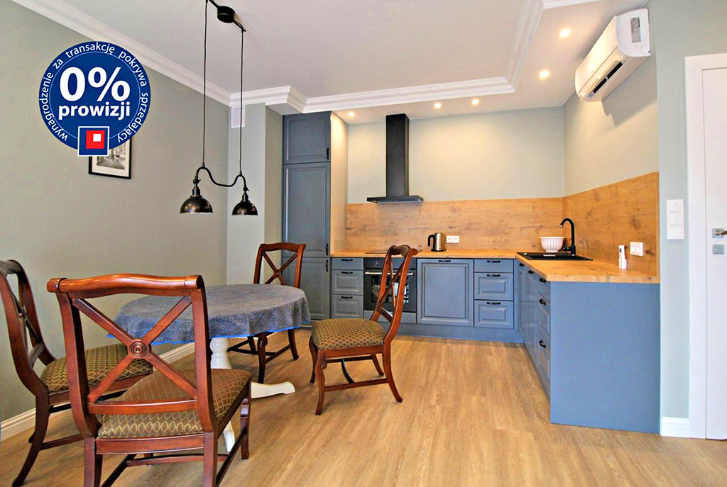 stylowo umeblowana kuchnia w ekskluzywnym apartamencie do wynajmu w Krakowie