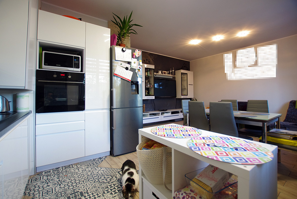 nowocześnie umeblowana kuchnia w luksusowym apartamencie do sprzedaży w okolicach Legnicy