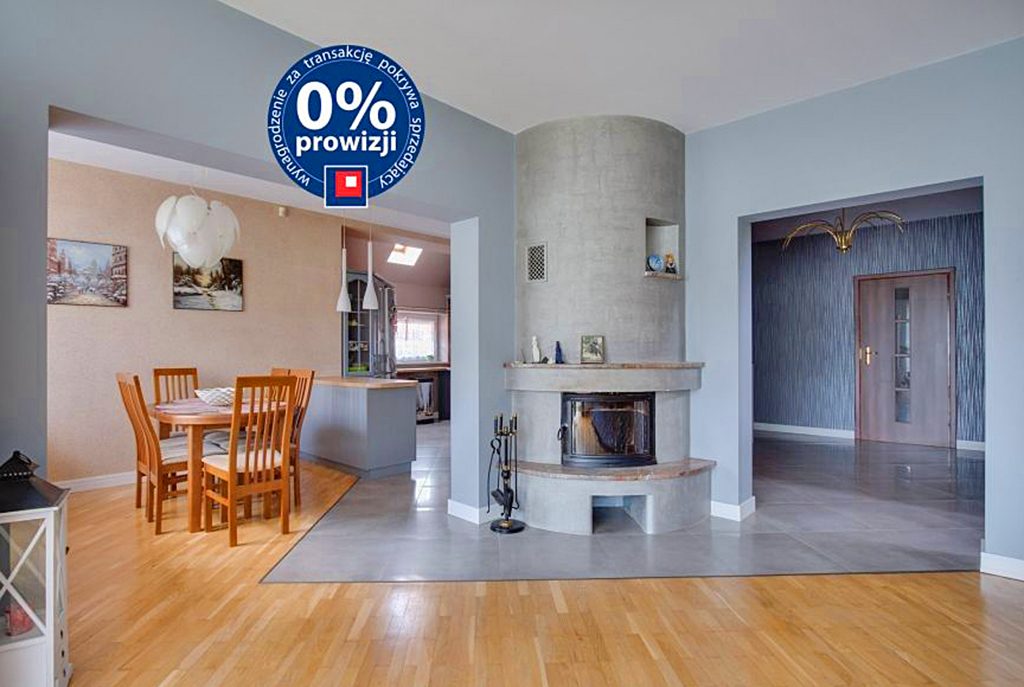 prestiżowy salon z kominkiem w ekskluzywnej willi do sprzedaży w Bielsku-Białej