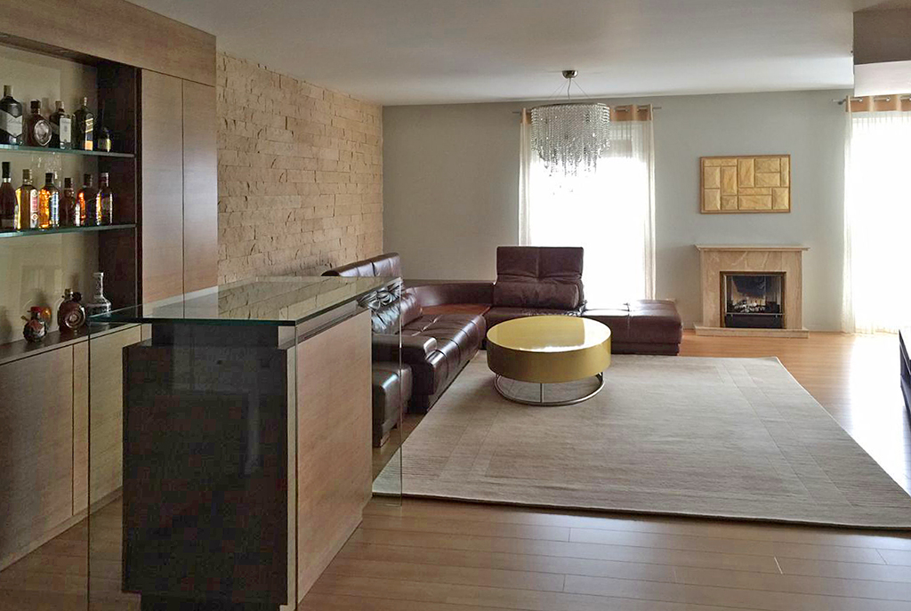 widok na salon w luksusowym apartamencie do sprzedaży Katowice