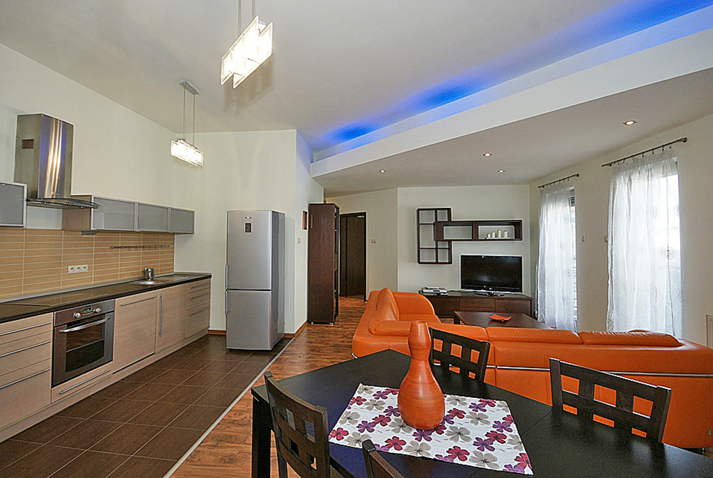 nowoczesny salon w ekskluzywnym apartamencie do wynajęcia Katowice