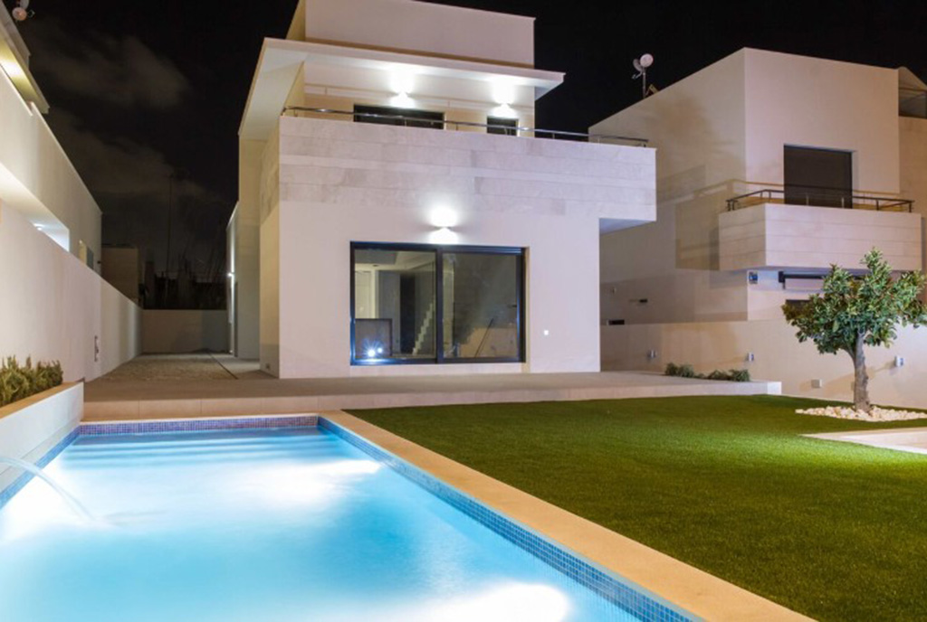 widok na osiedle i nasen przy luksusowym apartamencie na sprzedaż Hiszpania (Costa Blanca, Orihuela Costa)