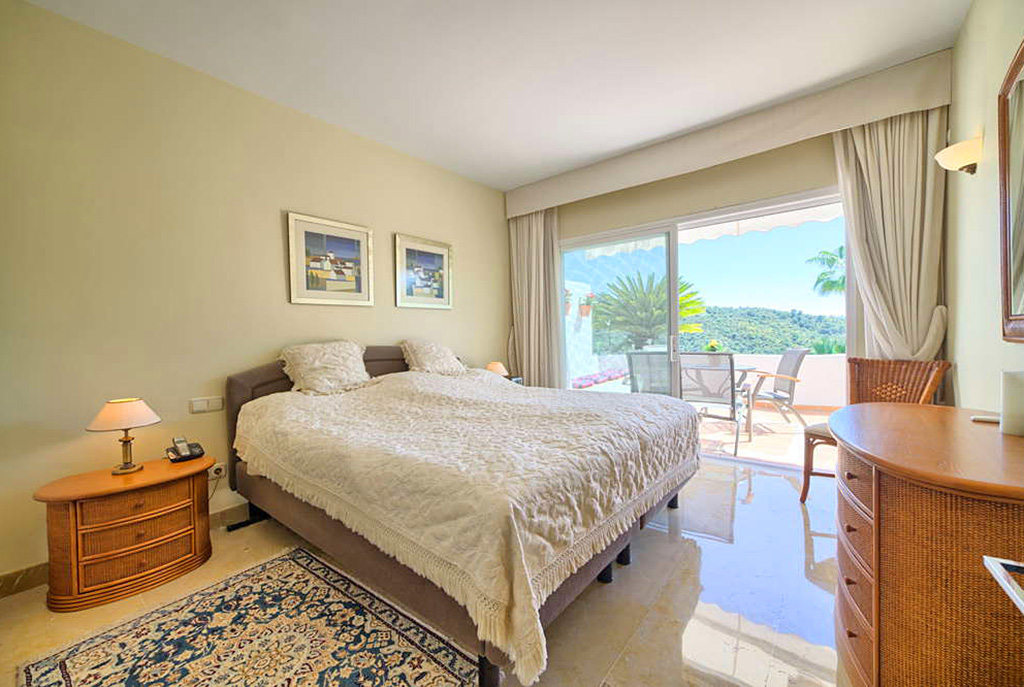 przytulna, zaciszna i prywatna willa na sprzedaż w Hiszpania (Costa del Sol, Marbella)