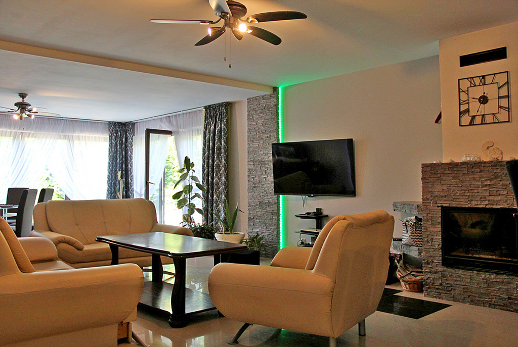 nowoczesny salon w ekskluzywnym apartamencie do sprzedaży Kraków